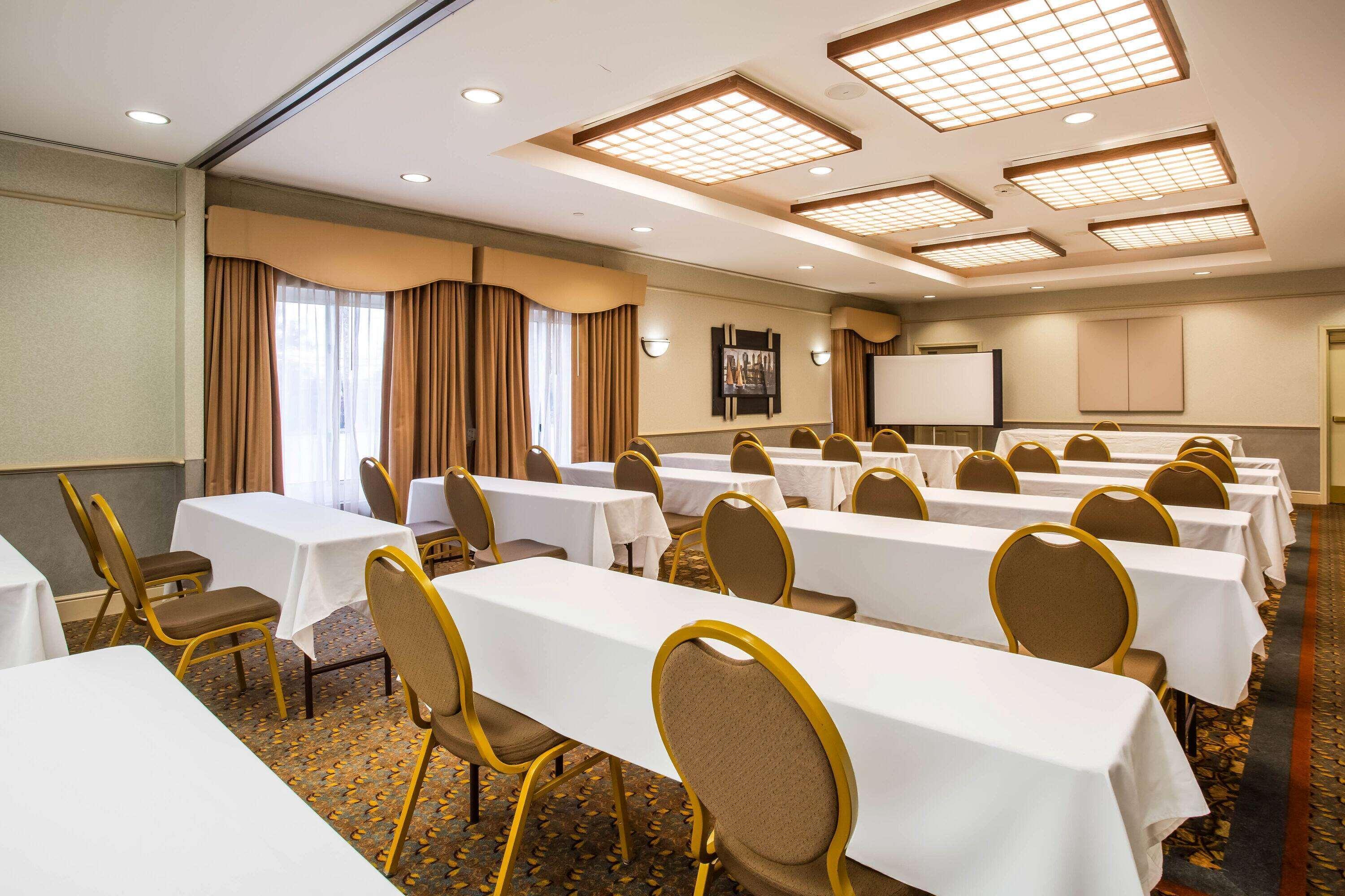 La Quinta By Wyndham Islip - Macarthur Airport Bohemia Εξωτερικό φωτογραφία