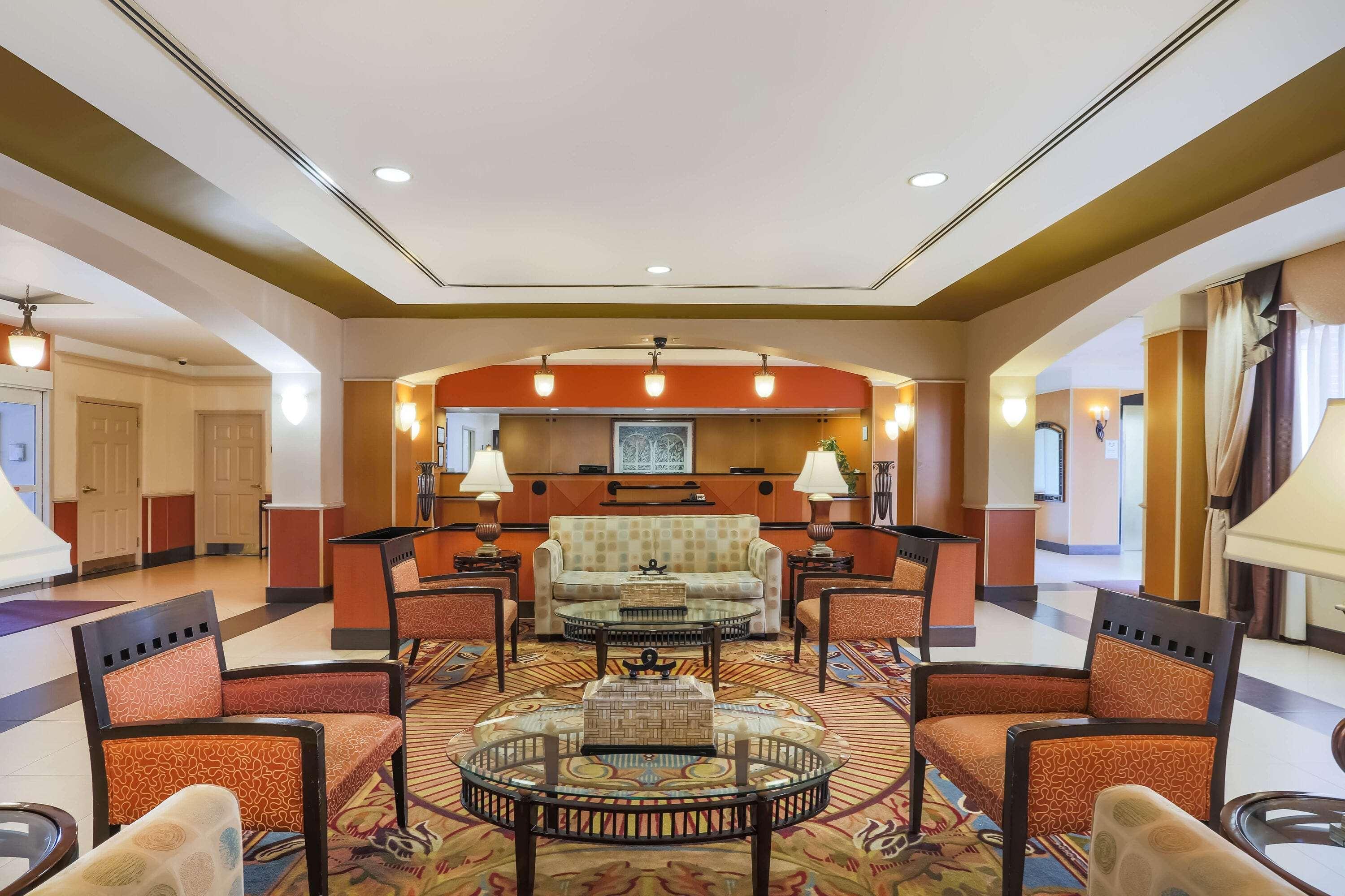 La Quinta By Wyndham Islip - Macarthur Airport Bohemia Εξωτερικό φωτογραφία