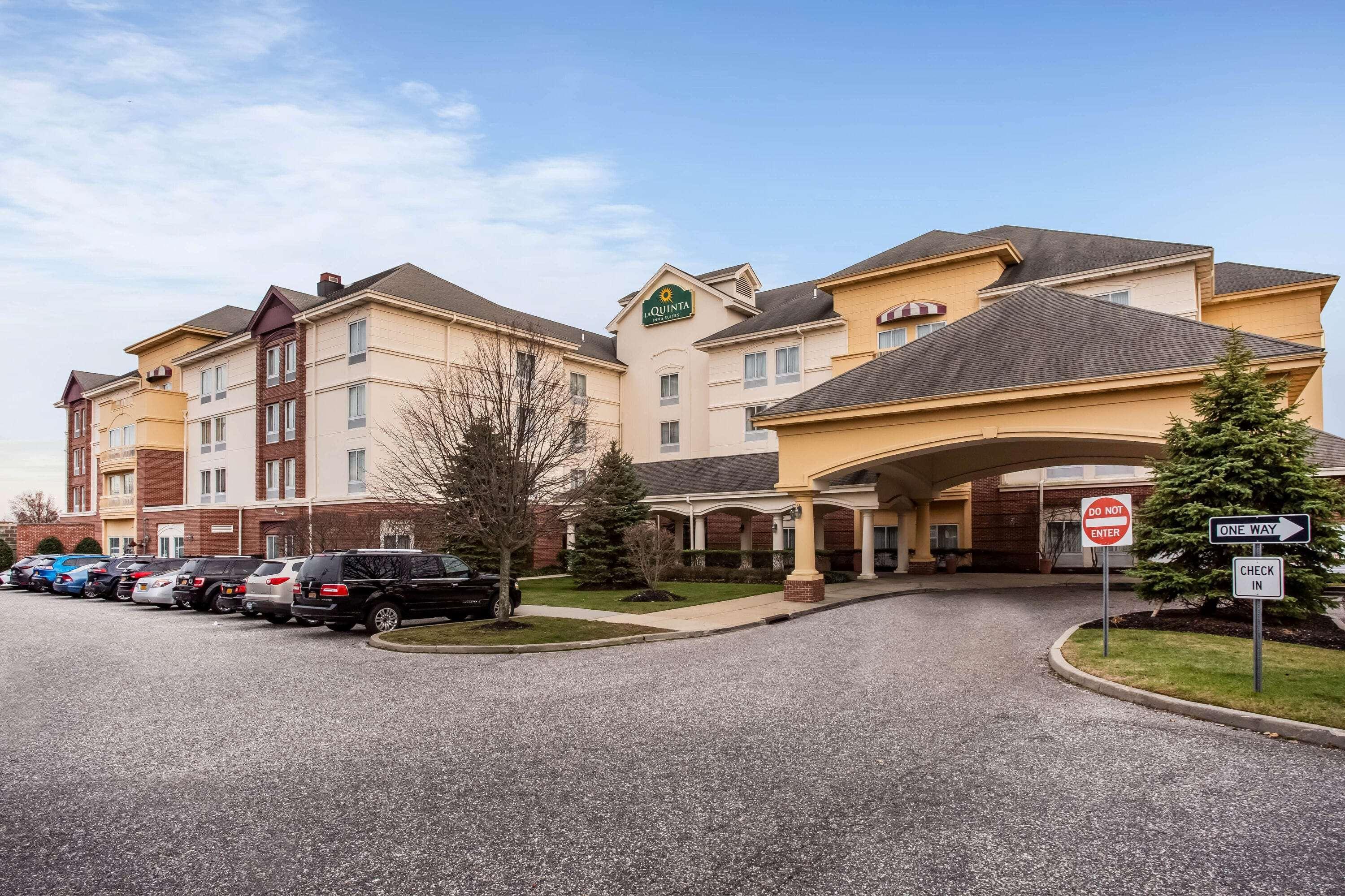 La Quinta By Wyndham Islip - Macarthur Airport Bohemia Εξωτερικό φωτογραφία