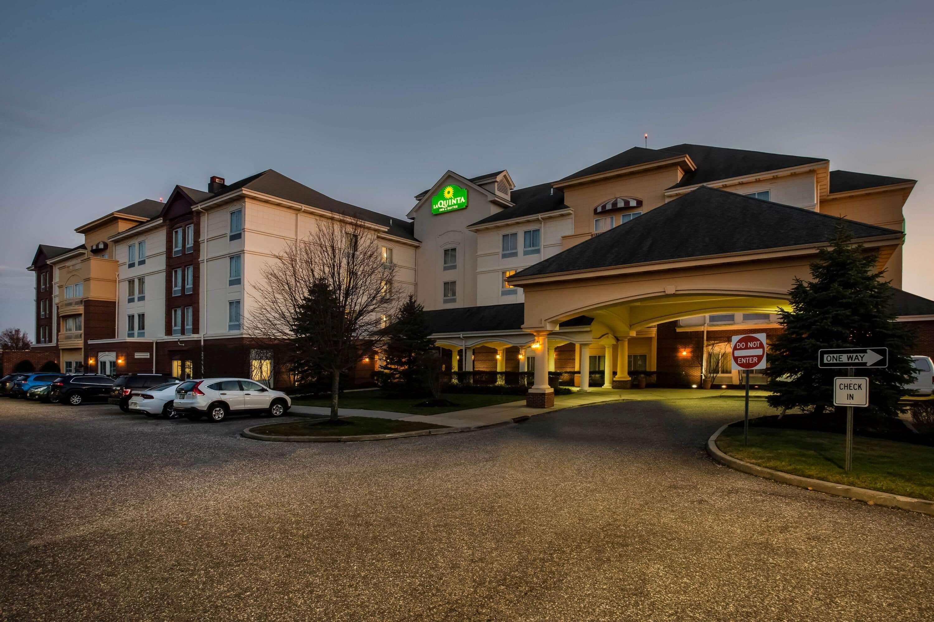 La Quinta By Wyndham Islip - Macarthur Airport Bohemia Εξωτερικό φωτογραφία