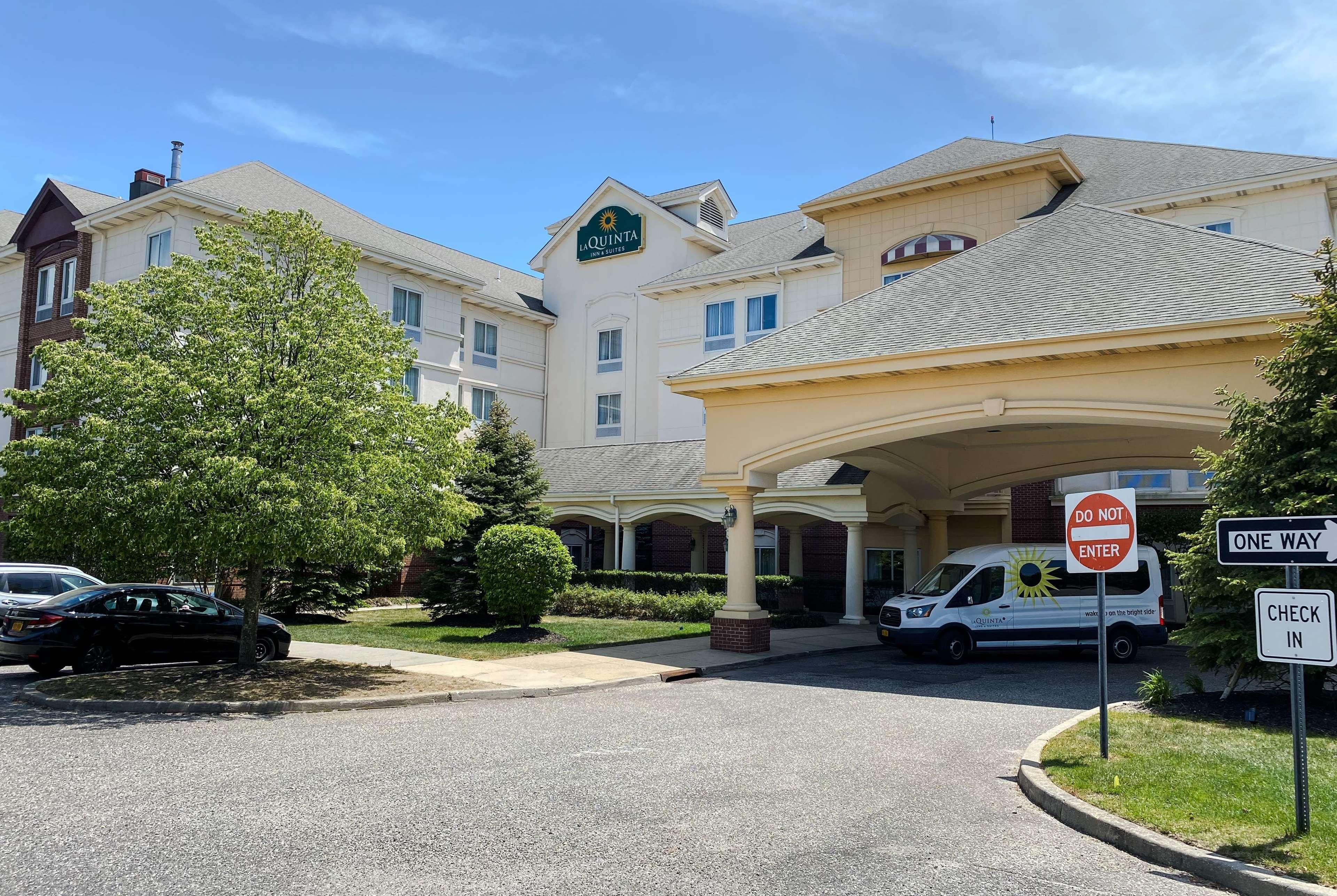 La Quinta By Wyndham Islip - Macarthur Airport Bohemia Εξωτερικό φωτογραφία