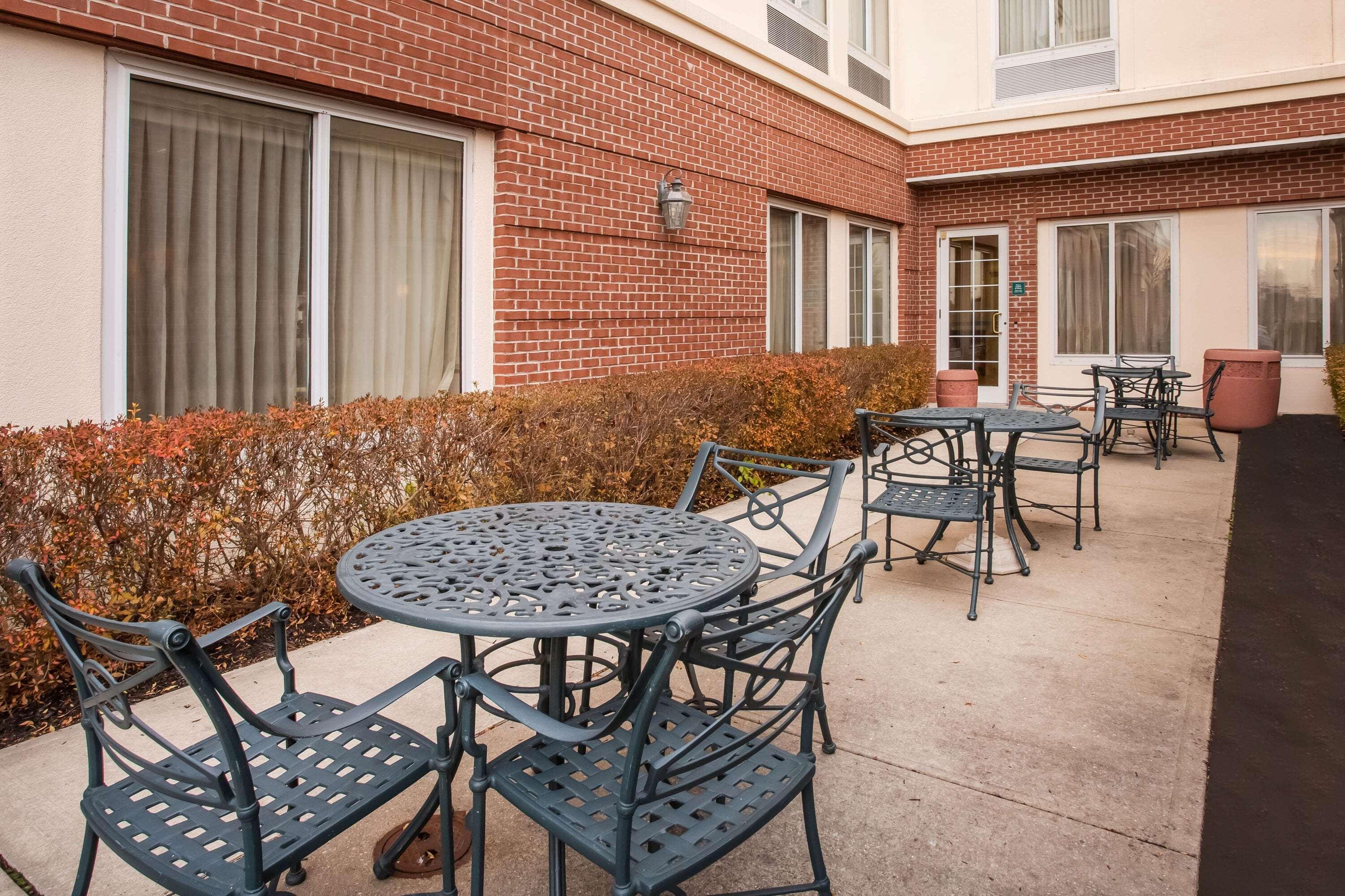 La Quinta By Wyndham Islip - Macarthur Airport Bohemia Εξωτερικό φωτογραφία